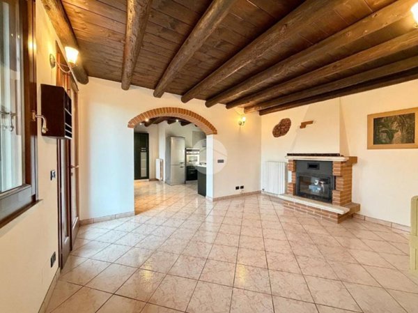 casa indipendente in vendita ad Angiari