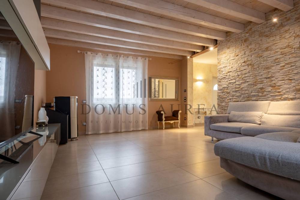 casa indipendente in vendita ad Angiari