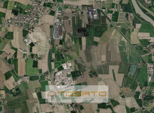 terreno edificabile in vendita ad Angiari