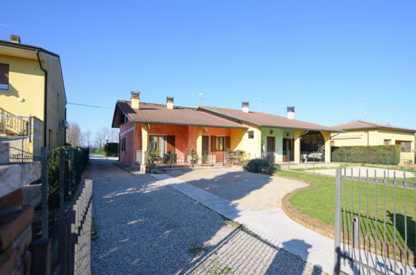 casa indipendente in vendita ad Arcole