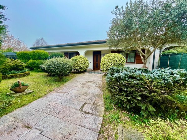 casa indipendente in vendita ad Arcole