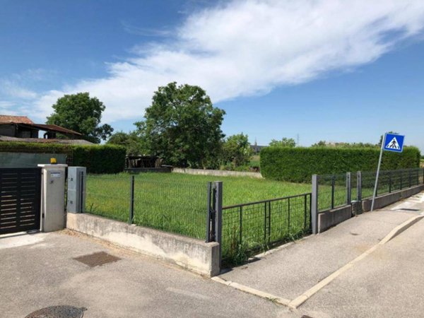 terreno edificabile in vendita ad Arcole in zona Volpino