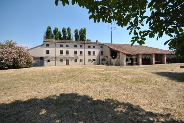 casa indipendente in vendita ad Arcole