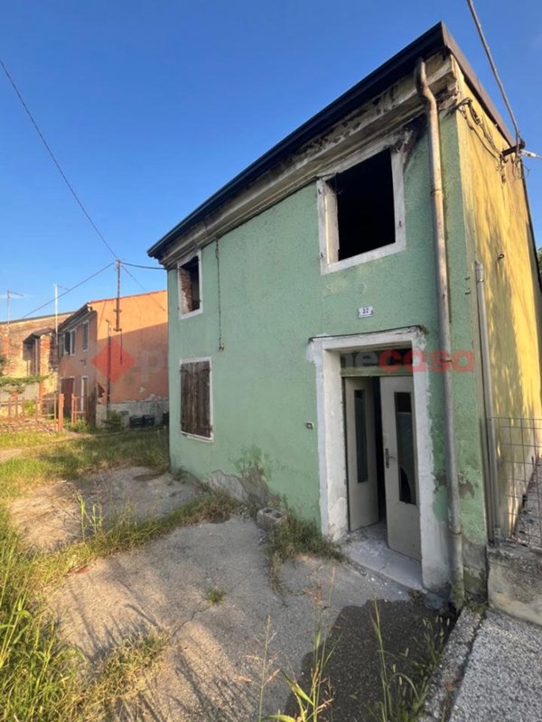 casa indipendente in vendita ad Arcole in zona Gazzolo
