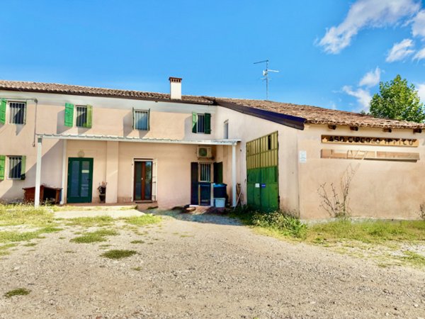 casa indipendente in vendita ad Arcole