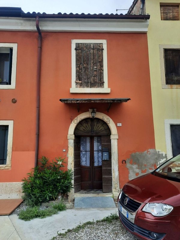 casale in vendita ad Arcole