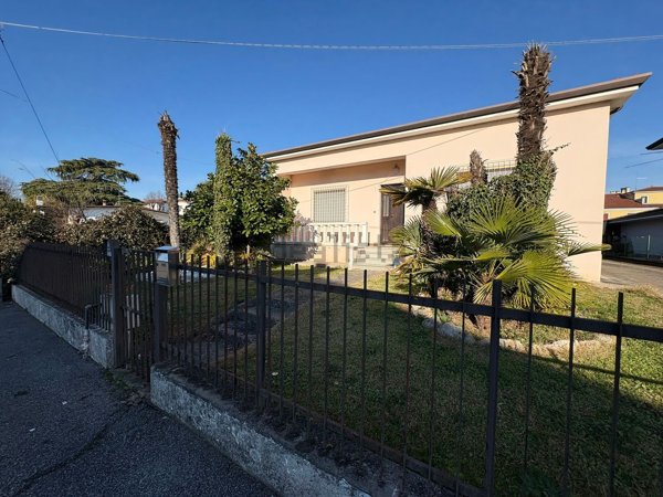 casa indipendente in vendita ad Arcole
