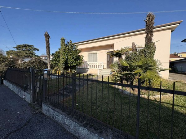 casa indipendente in vendita ad Arcole