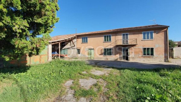 casa indipendente in vendita ad Arcole in zona Volpino