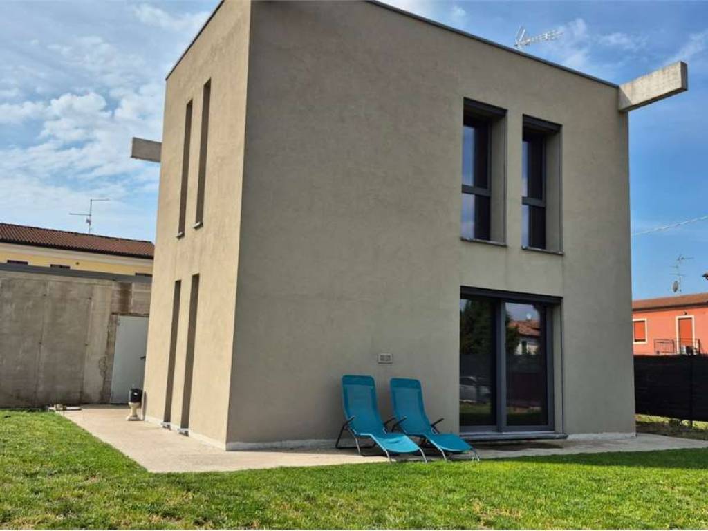 casa indipendente in vendita ad Arcole