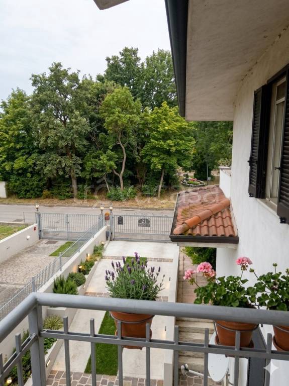 casa indipendente in vendita ad Arcole in zona Gazzolo