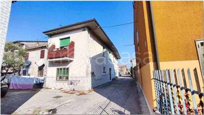 appartamento in vendita ad Arcole in zona Gazzolo