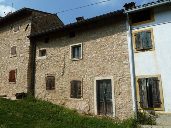 casa indipendente in vendita a Badia Calavena