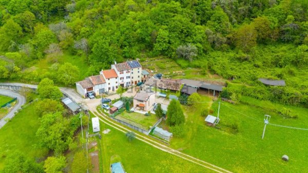 appartamento in vendita a Badia Calavena