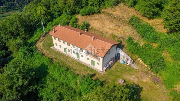 casa indipendente in vendita a Badia Calavena