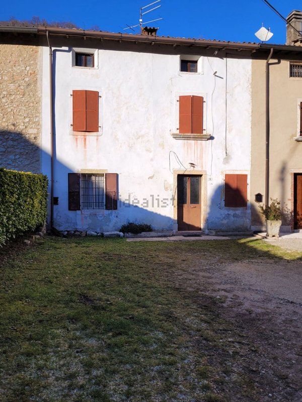 casale in vendita a Badia Calavena