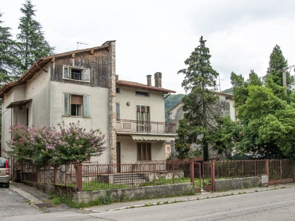 casa indipendente in vendita a Badia Calavena