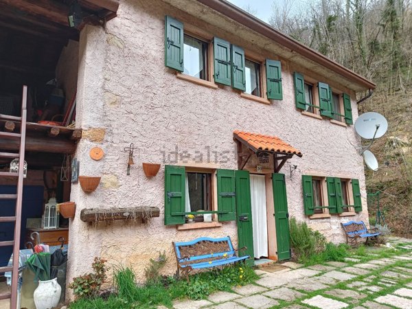 casa indipendente in vendita a Badia Calavena in zona Sant'Andrea