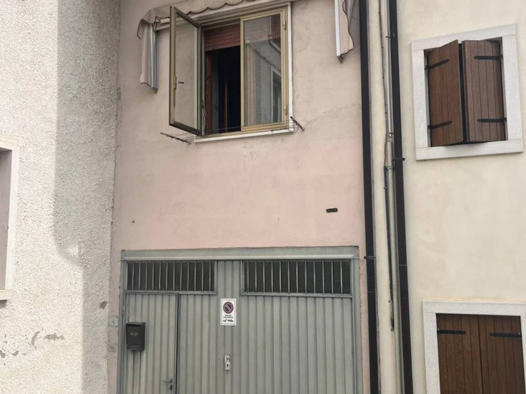 casa indipendente in vendita a Badia Calavena