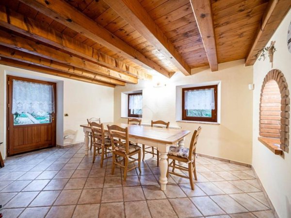 casa indipendente in vendita a Badia Calavena