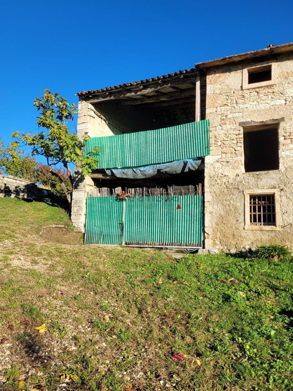 casale in vendita a Badia Calavena