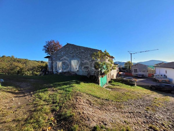 casa indipendente in vendita a Badia Calavena