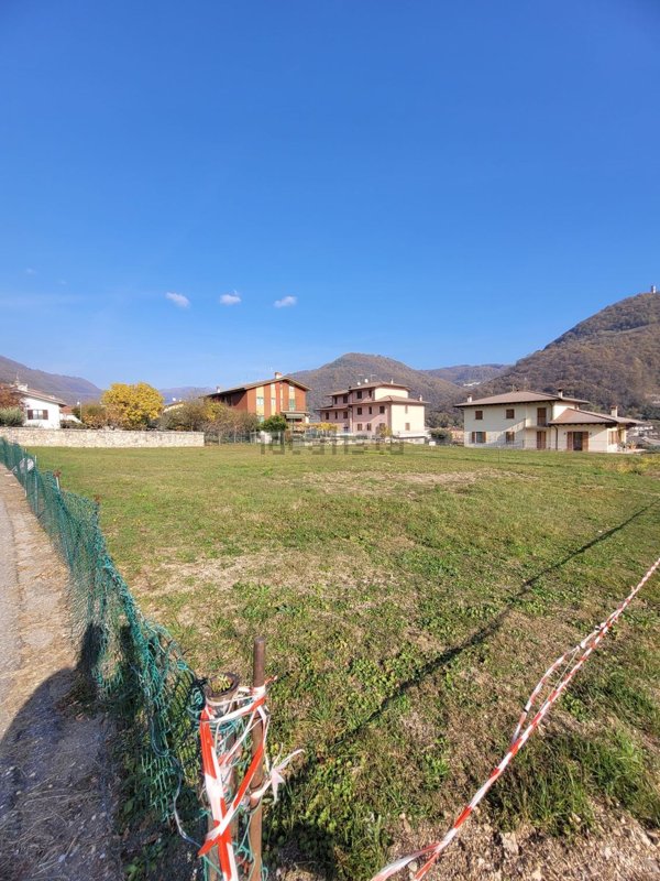 terreno edificabile in vendita a Badia Calavena