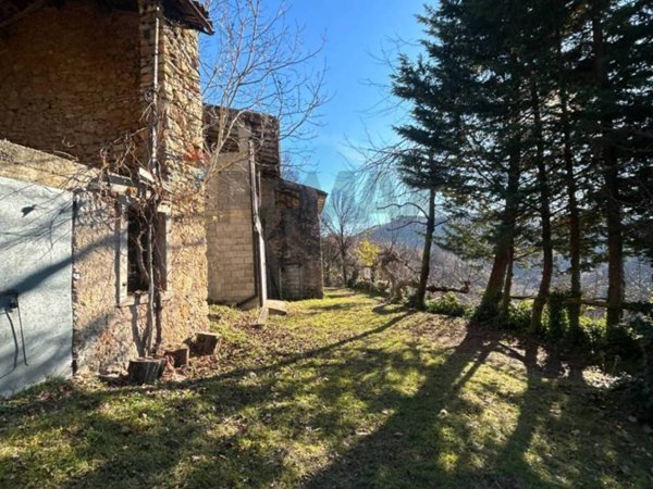 casa indipendente in vendita a Badia Calavena