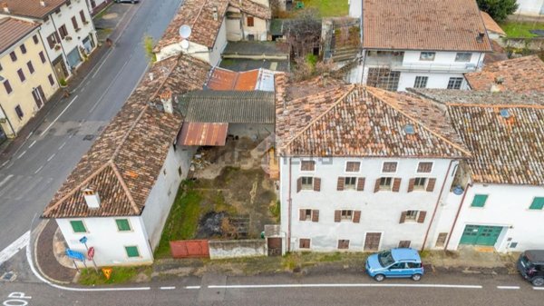 casale in vendita a Badia Calavena