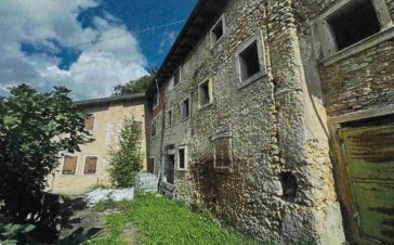 casa indipendente in vendita a Badia Calavena