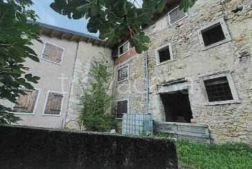 casa indipendente in vendita a Badia Calavena