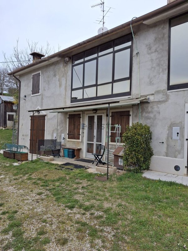 casa indipendente in vendita a Badia Calavena
