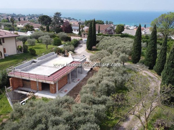 casa indipendente in vendita a Bardolino