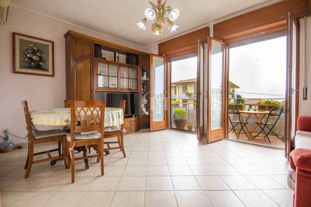 appartamento in vendita a Bardolino