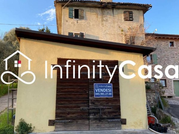 casa indipendente in vendita a Bardolino
