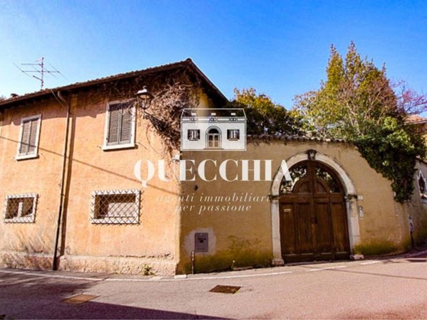 casa indipendente in vendita a Bardolino