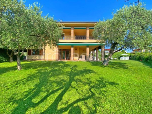 casa indipendente in vendita a Bardolino