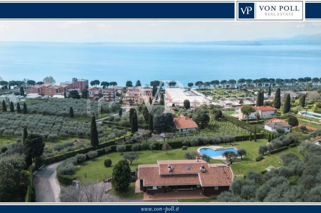 casa indipendente in vendita a Bardolino