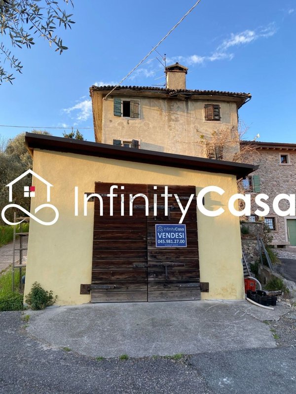 pentavano in vendita a Bardolino