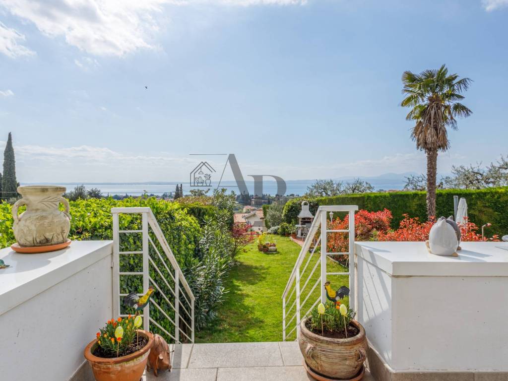 casa indipendente in vendita a Bardolino