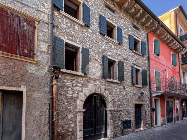 casa semindipendente in vendita a Bardolino