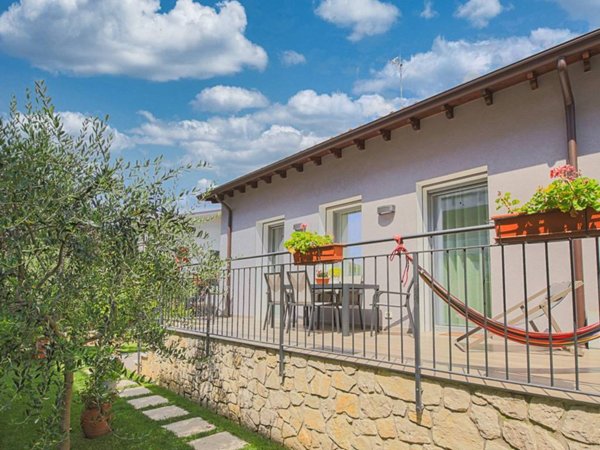 casa indipendente in vendita a Bardolino