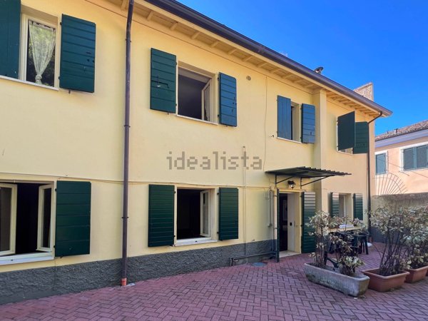 casa indipendente in vendita a Bardolino