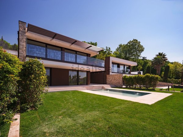 casa indipendente in vendita a Bardolino