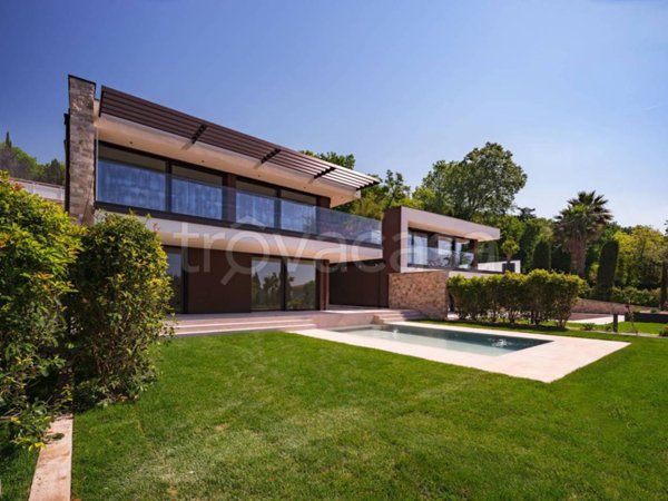 casa indipendente in vendita a Bardolino