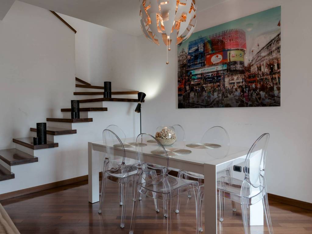 casa indipendente in vendita a Bardolino in zona Calmasino