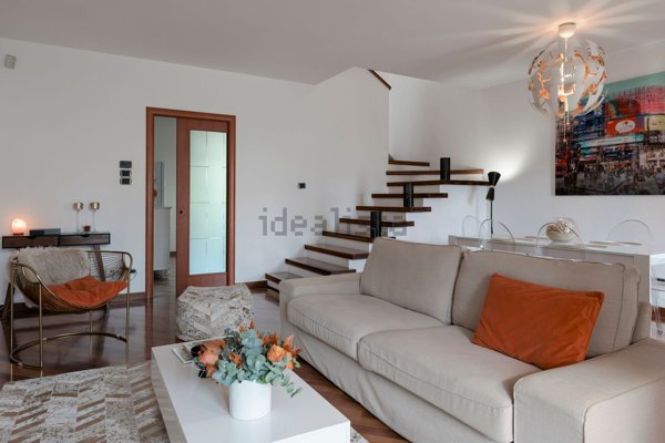 casa indipendente in vendita a Bardolino