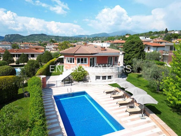 casa indipendente in vendita a Bardolino