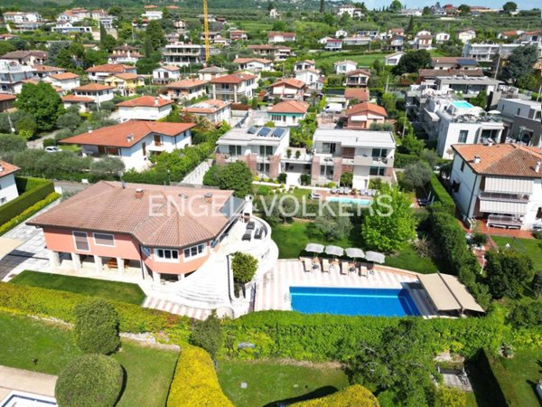 casa indipendente in vendita a Bardolino
