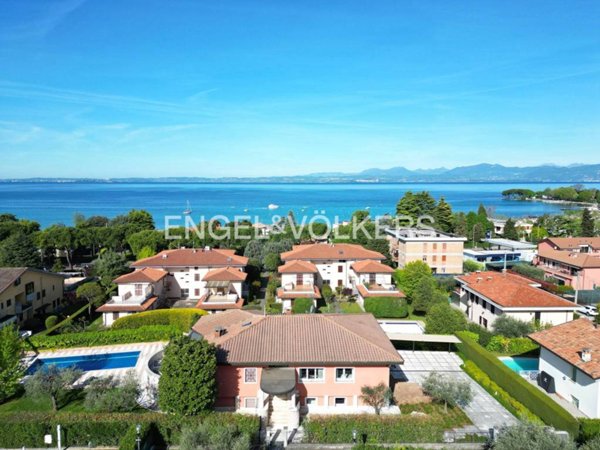 casa indipendente in vendita a Bardolino